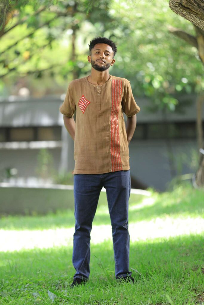Brown men's top H007