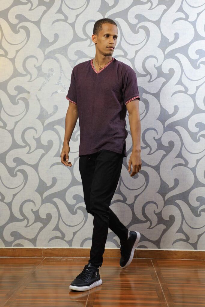 Brown men's top H021
