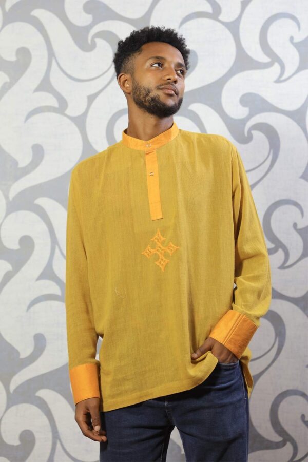 Yellow men's top H022