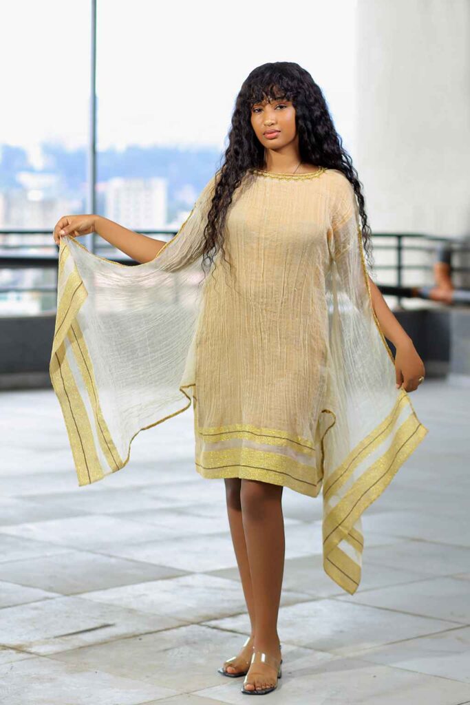 Cream colored summer dress I028
