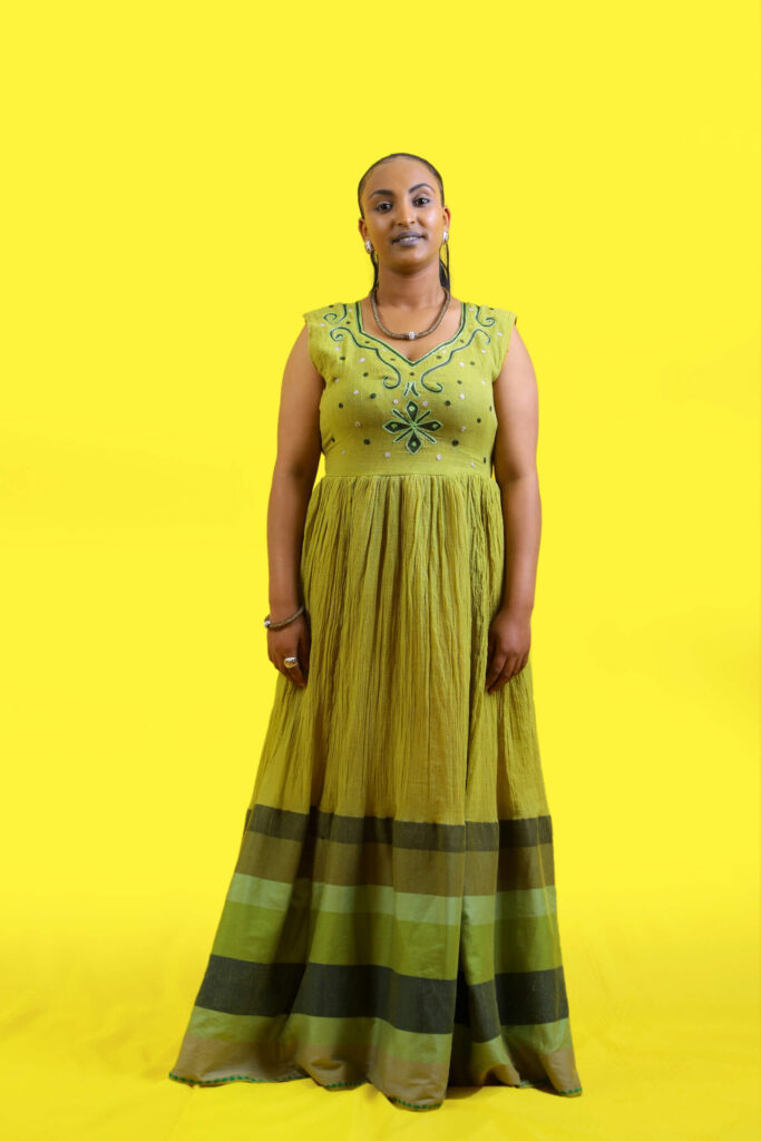 Light green dress L010